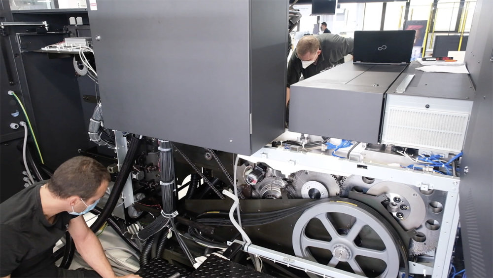 Inside Jet Press 750S High Speed Model