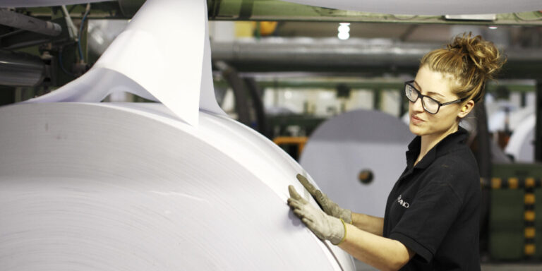 Fedrigoni celebrates one year anniversary of self-adhesive bespoke sheet service