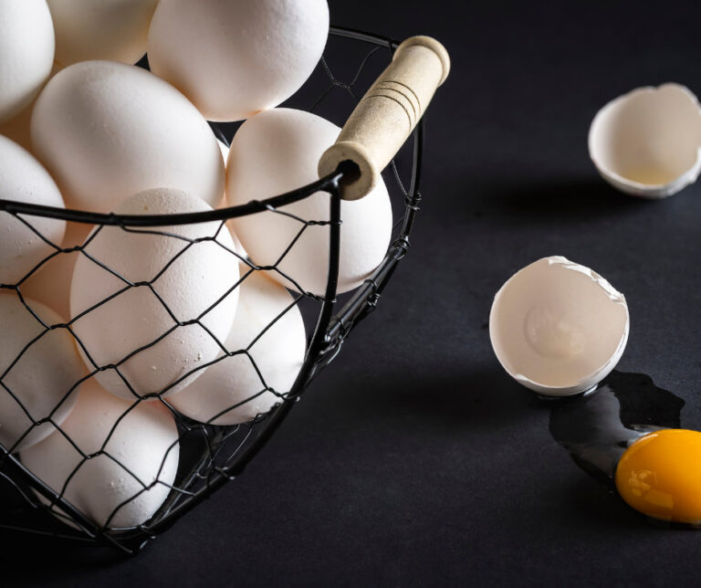 Diversify eggs in basket