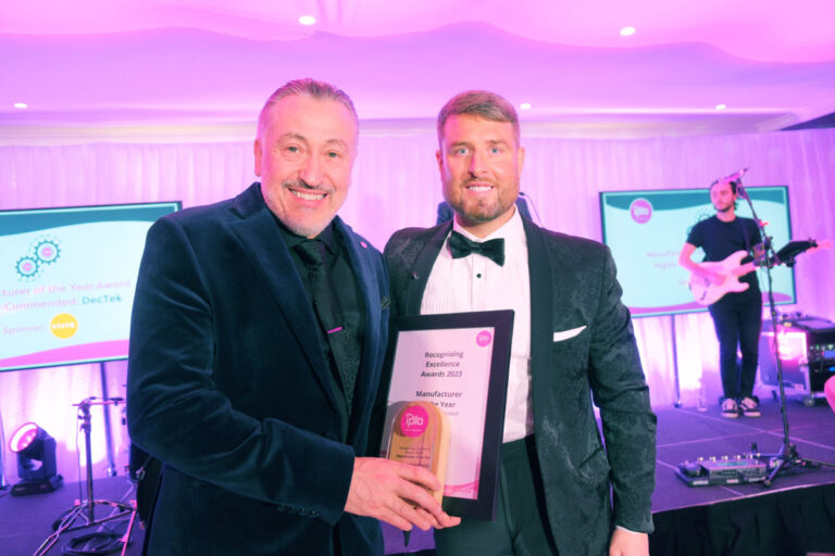 Manufacturer OTY Award DecTek - Sponsor Vivid