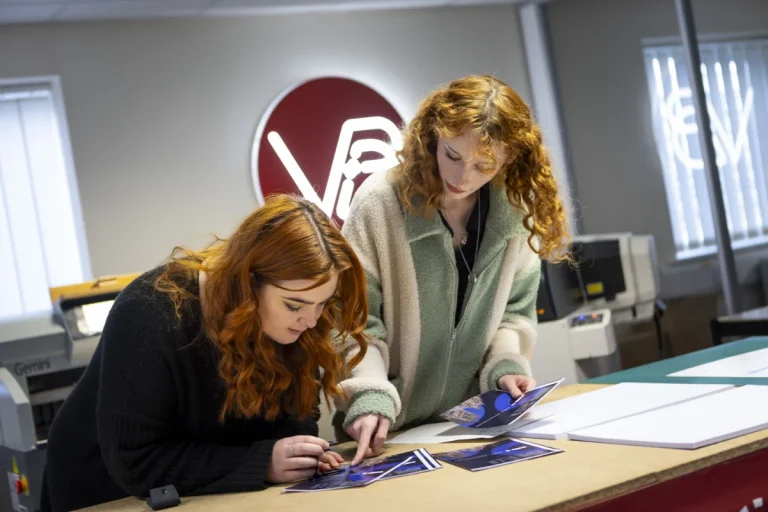 This project involved printing 25,000 prospectuses, 20,000 miniguides, and 18,000 bespoke box envelopes