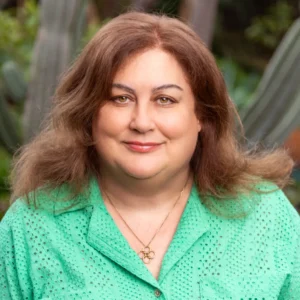 jenni romaniuk head shot