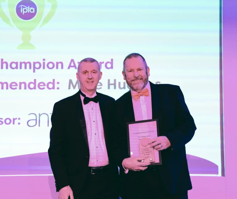 ipia champion highly commended l to r jeff gill, award sponsor antalis and recipient mike hughes, latcham
