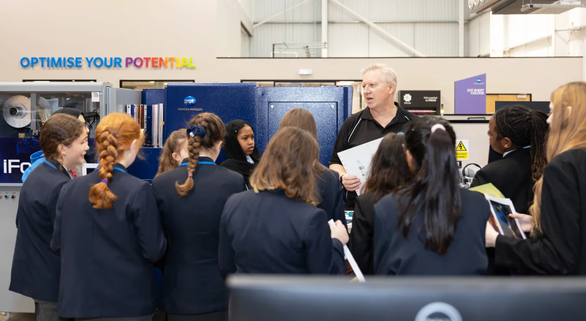 konica minolta supports techgirls to thrive leaders 76 t1 [3]
